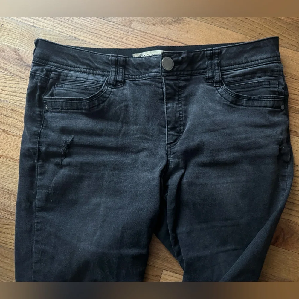 Democracy Black Ankle Jeans - Picture 7 of 14